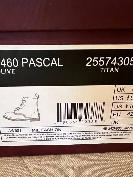 DR. Martens 1460 pascal Olive England main image 8